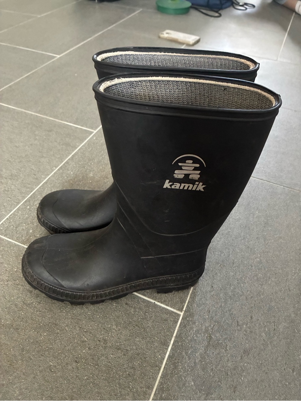 Kamik Black Rubber Rain Boots kids size 3 outdoors